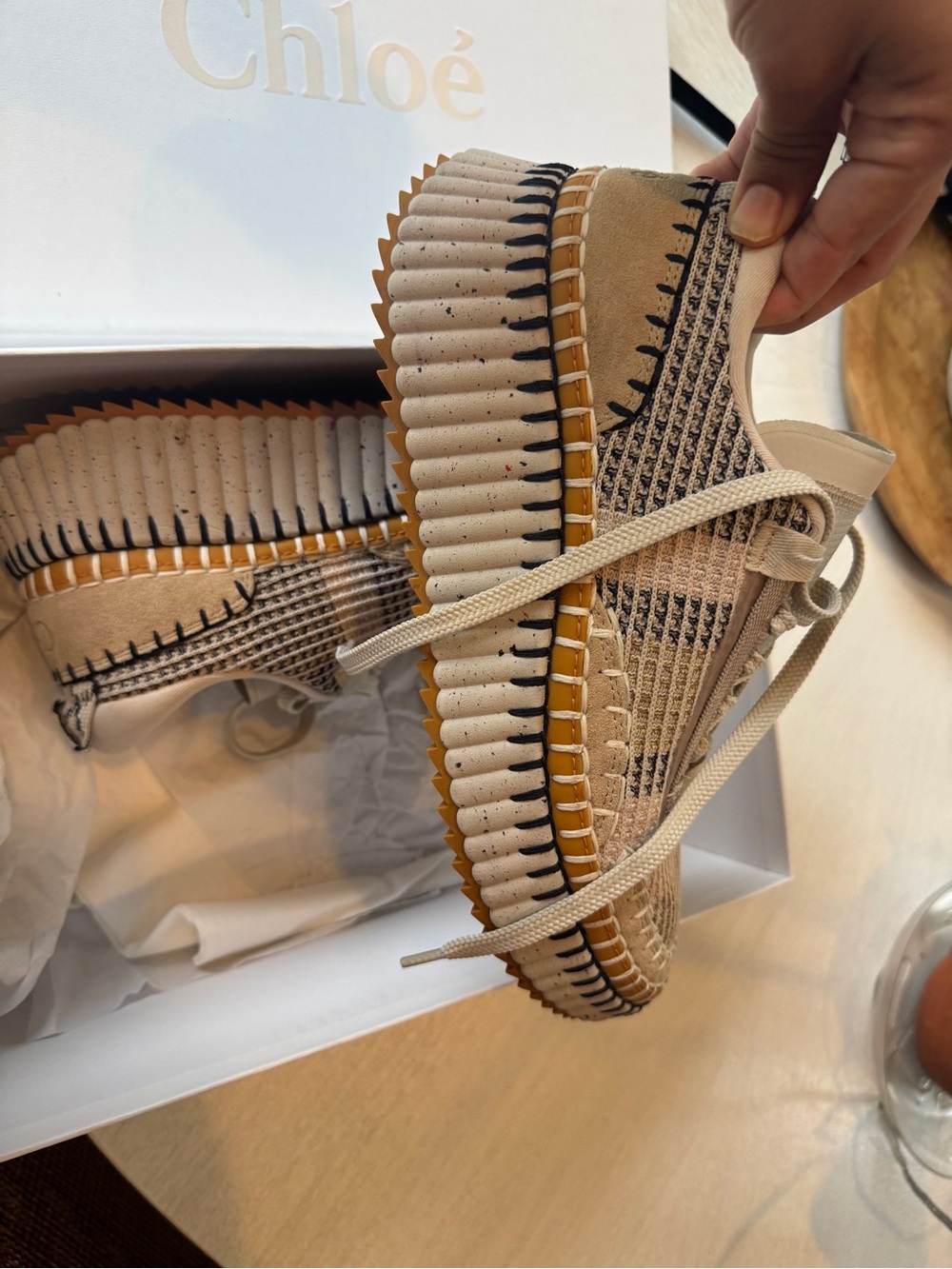Chloé nama Beige and White Woven-Trim Sneakers - Picture 3 of 10
